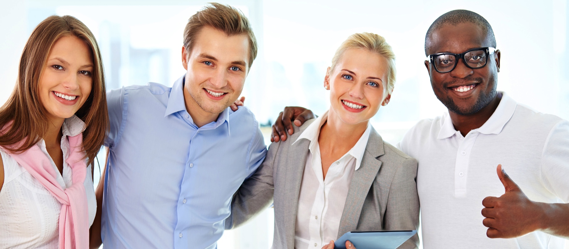 Professionals die samenwerken in een internationaal netwerk